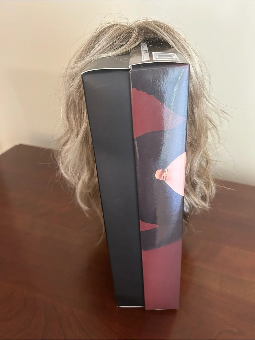 Jaclyn Smith Beachy wig in misty mocha
